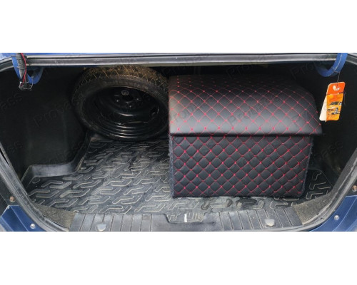 Автомобільний органайзер 50*35*35 посилений зі скошеною кришкою і перегородкою стрічка червона