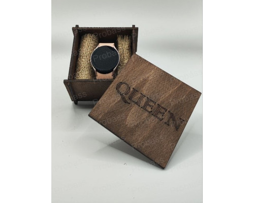 Коробка під годинник " Queen " з фанери кольором венге 10*10*6 см