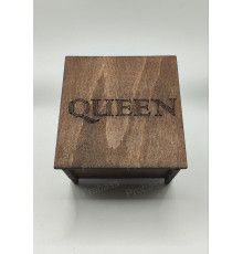 Коробка під годинник " Queen " з фанери кольором венге 10*10*6 см