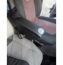 Автомобільний підлокітник Фольксваген Транспортер Т4 ( Volkswagen Transporter T4 ) 1+2 з вишивкой чорний
